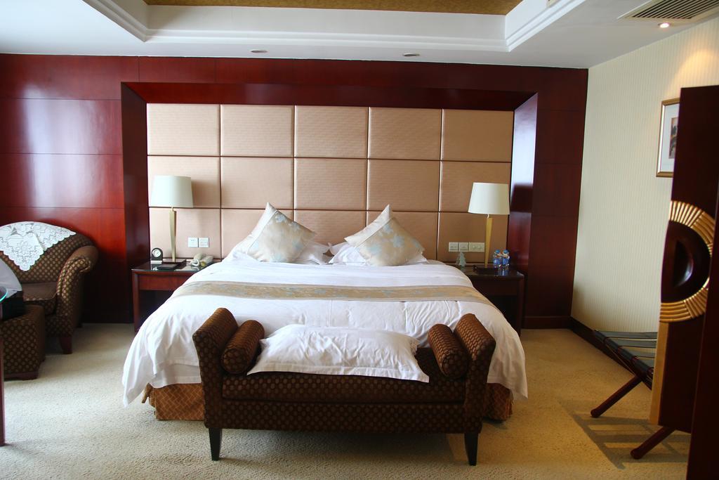 Huafang Jinling International Hotel Zhangjiagang Kamer foto